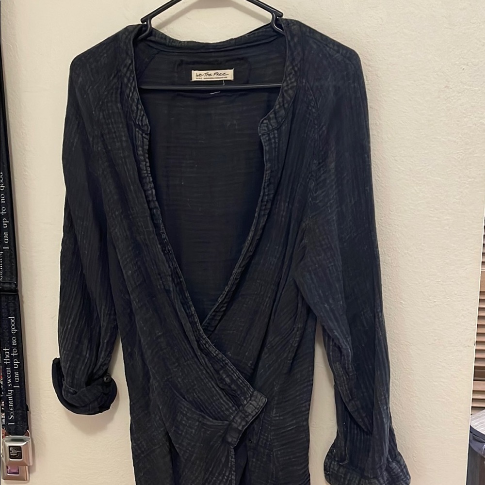 EUC We The Free  Black Kimono Style Top
